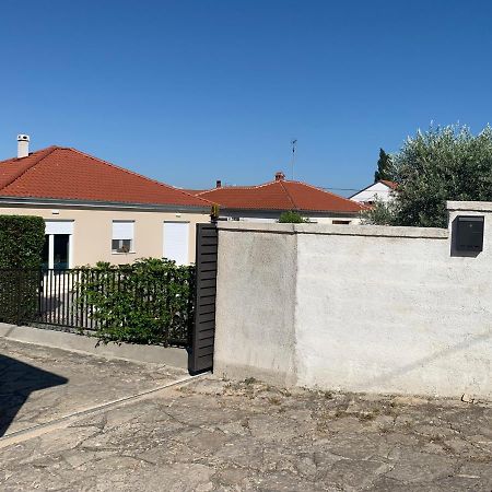 Tony'S House With Private Pool, Garden And Parking Villa Zadar Exterior photo
